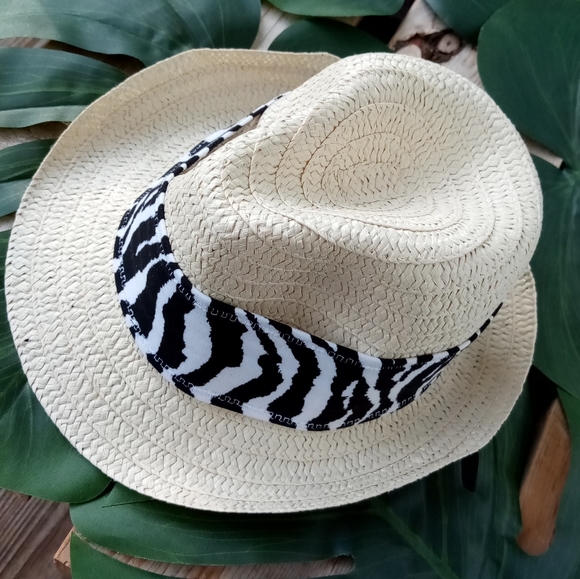 2 in 1 Zebra Print Fedora and Headband 🦓 - Picture 7 of 8